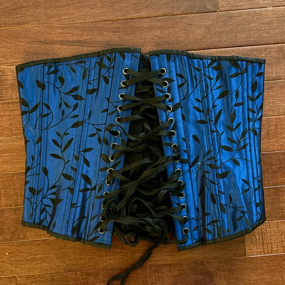 Timeless Trends Blue and Black Leaf Pattern Silk and Cotton Corset - Picture 2 of 5